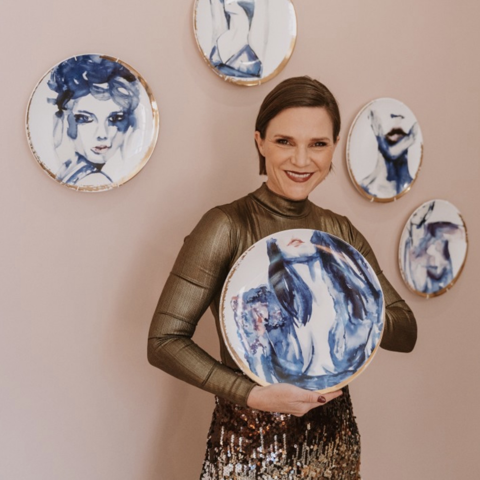 Delftsblauw Wandbord vrouw -Victoria Verbaan