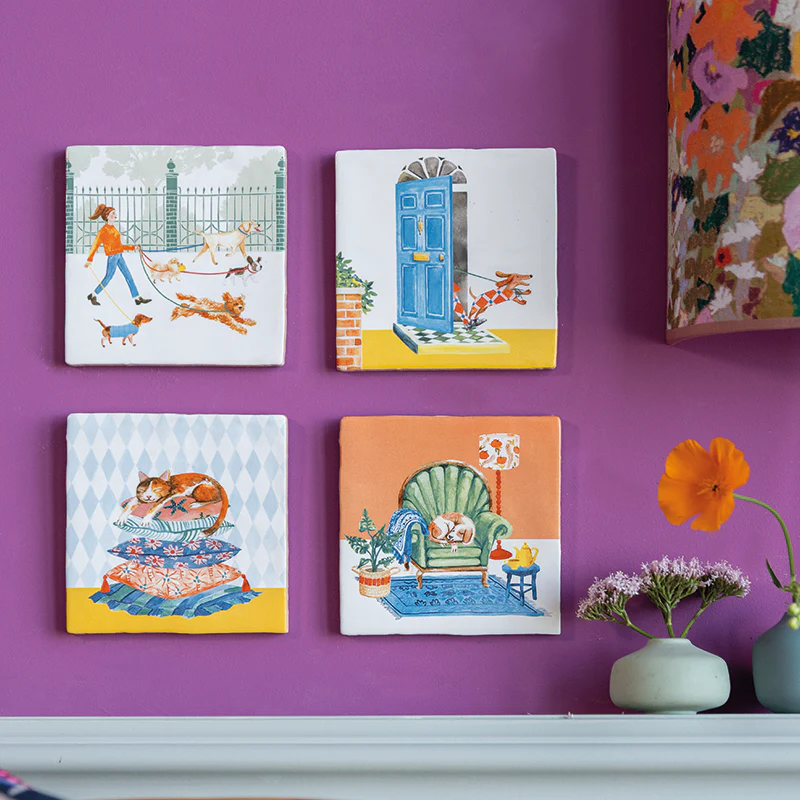 StoryTiles huisdieren serie Slaperige kat of poes op kussens